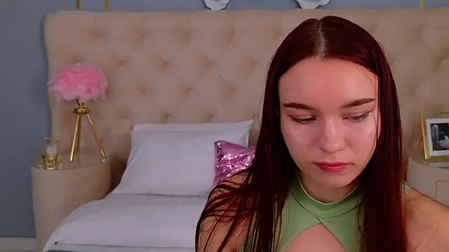 NoraHaynes online show from October 2025 03:03:02 AM