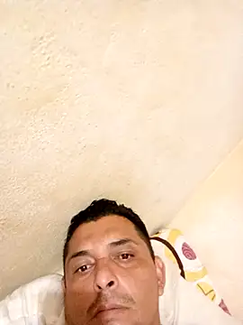 125Delfin90 online show from October 2025 11:01:02 PM