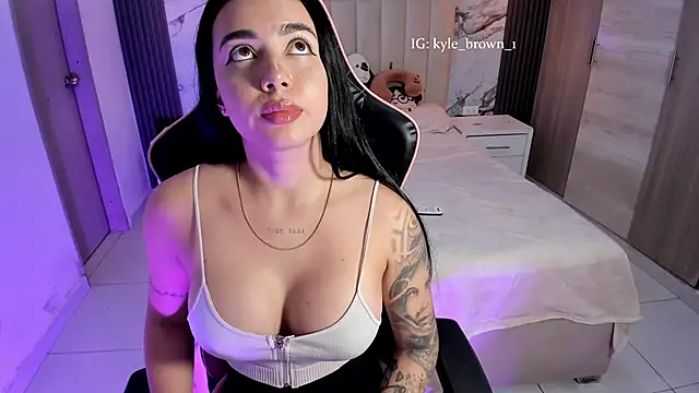 soy kylebrown online show from December 2025 09:20:01 PM