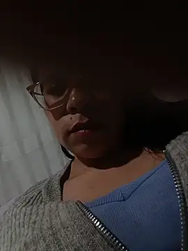 Snapshot of JenniferLegs chatting on October 2025 01:30:01 AM JenniferLegs online show from October 2025 01:30:01 AM