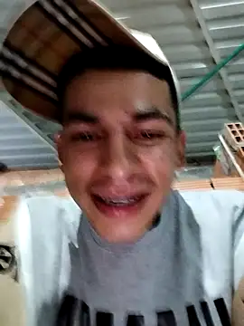 Snapshot of Tussi-amor chatting on September 2025 03:06:02 AM Tussi-amor online show from September 2025 03:06:02 AM