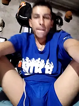 Snapshot of Tussi-amor chatting on September 2025 03:27:02 AM Tussi-amor online show from September 2025 03:27:02 AM