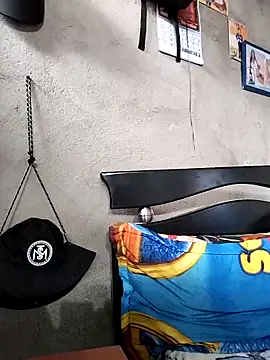 Snapshot of Tussi-amor chatting on September 2025 03:45:01 PM Tussi-amor online show from September 2025 03:45:01 PM