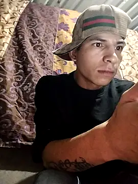 Snapshot of Tussi-amor chatting on September 2025 06:47:02 AM Tussi-amor online show from September 2025 06:47:02 AM