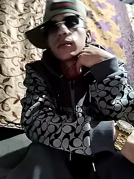 Snapshot of Tussi-amor chatting on October 2025 05:15:02 AM Tussi-amor online show from October 2025 05:15:02 AM