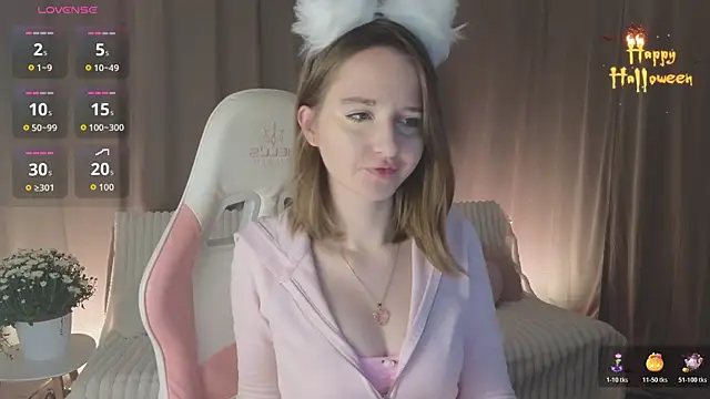 Snapshot of AlexsisFaee chatting on October 2025 09:08:02 PM AlexsisFaee online show from October 2025 09:08:02 PM