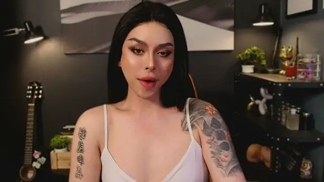 LUNACOCKSLAYER online show from October 2025 03:47:02 AM