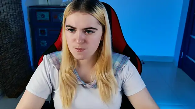 Stef Nicks online show from October 2025 06:21:01 AM