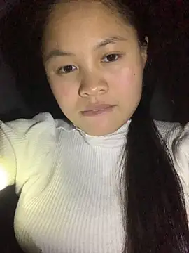 Snapshot of NhuFox chatting on November 2025 12:48:01 PM NhuFox online show from November 2025 12:48:01 PM