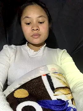 Snapshot of NhuFox chatting on November 2025 01:10:02 PM NhuFox online show from November 2025 01:10:02 PM