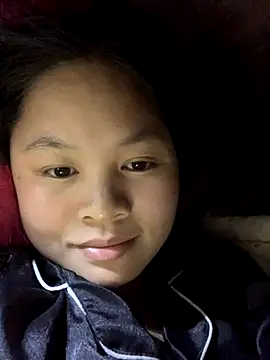 Snapshot of NhuFox chatting on November 2025 01:00:02 PM NhuFox online show from November 2025 01:00:02 PM