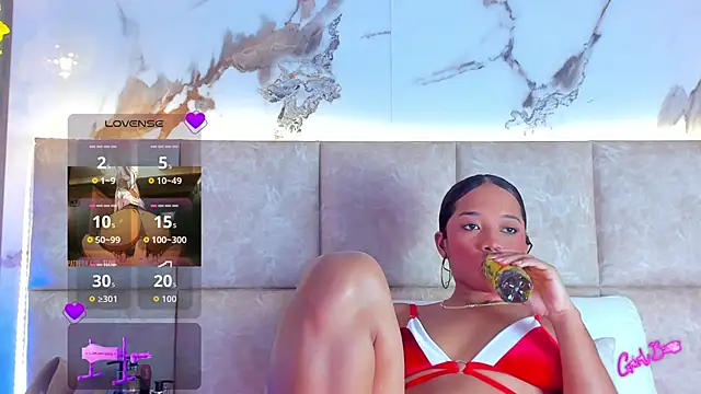 Snapshot of KarolBlanco chatting on June 2026 07:18:02 PM KarolBlanco online show from June 2026 07:18:02 PM