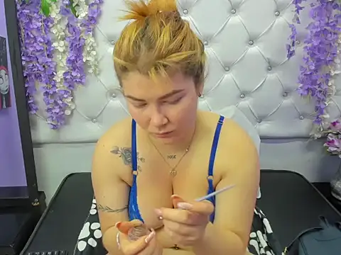 Snapshot of JuliettaRousse69 chatting on September 2025 01:03:01 PM JuliettaRousse69 online show from September 2025 01:03:01 PM