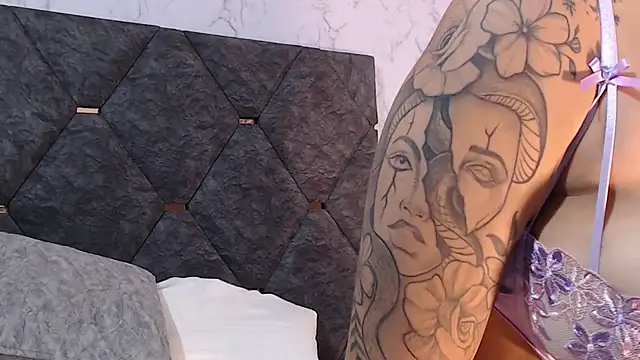 AmyMartinelli online show from March 2026 11:19:02 PM