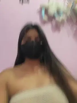 Snapshot of _01ruhi chatting on November 2025 06:30:01 PM 01ruhi online show from November 2025 06:30:01 PM