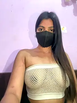 Snapshot of _01ruhi chatting on November 2025 06:40:01 PM 01ruhi online show from November 2025 06:40:01 PM