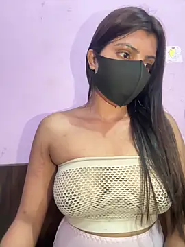 Snapshot of _01ruhi chatting on December 2025 07:53:02 PM 01ruhi online show from December 2025 07:53:02 PM