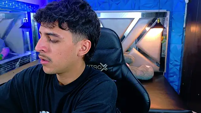 Alan Del Reyx online show from October 2025 07:44:02 PM