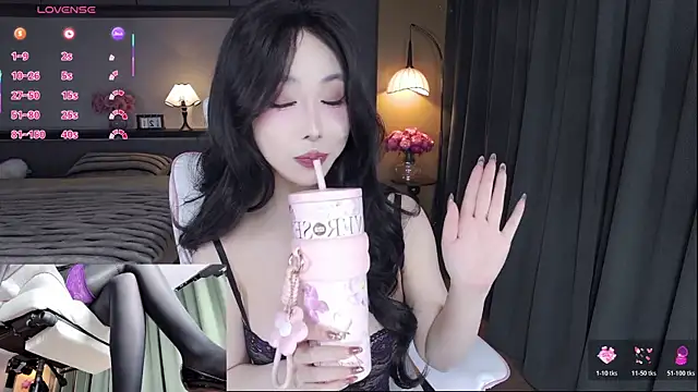 AYW-21 online show from December 2025 12:34:02 PM