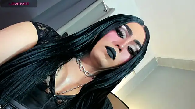 MagnaCumLoader17 online show from October 2025 08:39:02 PM