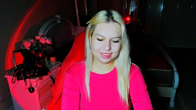 Snapshot of ChloeRicc chatting on October 2025 04:26:01 AM ChloeRicc online show from October 2025 04:26:01 AM