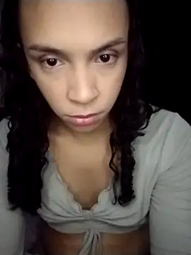 Snapshot of LunaMell chatting on October 2025 01:53:02 PM LunaMell online show from October 2025 01:53:02 PM