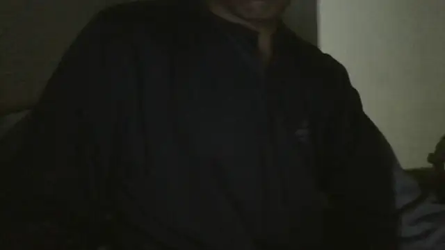 Snapshot of Leus1 chatting on May 2026 06:22:02 AM Leus1 online show from May 2026 06:22:02 AM