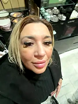 TheeaBlanco online show from November 2025 05:11:01 AM