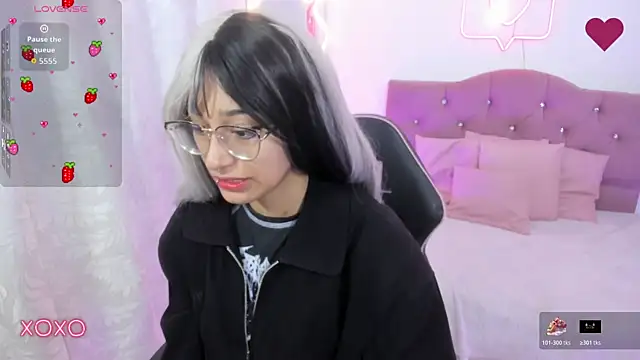 Snapshot of HANNI_TAY chatting on December 2025 11:41:02 AM HANNI TAY online show from December 2025 11:41:02 AM