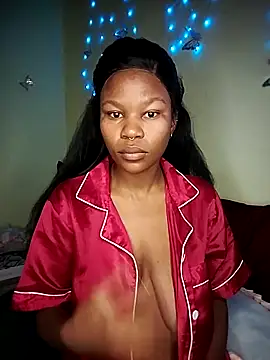 Seductive Yellow Titties online show from March 2026 01:03:01 AM