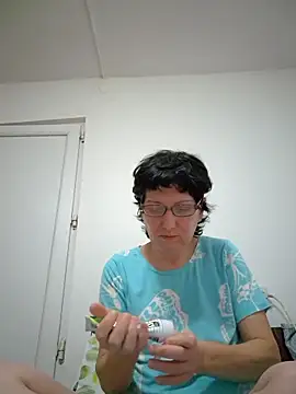 Vera Elle online show from December 2025 05:29:01 PM