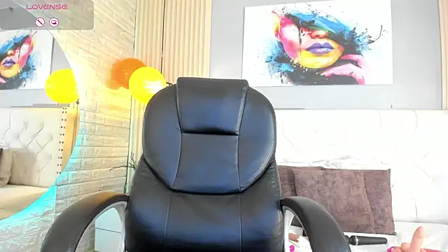 scarletbaker  online show from April 2026 12:52:02 AM