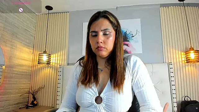 Snapshot of scarletbaker_ chatting on April 2026 10:27:01 PM scarletbaker online show from April 2026 10:27:01 PM