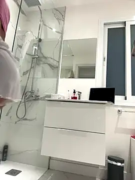 Snapshot of CamyBlossom chatting on September 2025 06:24:01 PM CamyBlossom online show from September 2025 06:24:01 PM