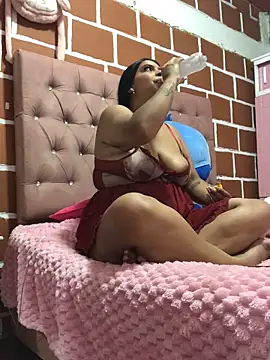 Rachellcooperrr online show from February 2026 12:53:02 AM