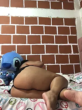 Rachellcooperrr online show from April 2026 06:16:02 PM