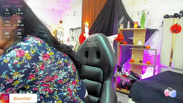 BLUE TAY1 online show from October 2025 12:04:02 PM