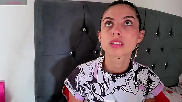 Snapshot of nina_sky chatting on November 2025 09:02:01 PM nina sky online show from November 2025 09:02:01 PM