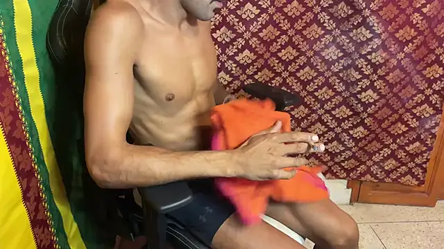 JUSTFORRICH online show from October 2025 07:05:02 AM