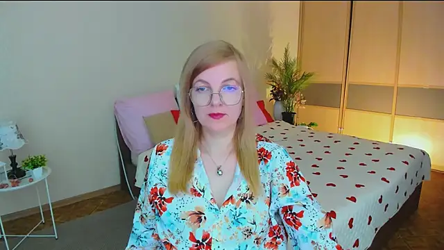 YourUniverser online show from July 2026 10:10:02 AM