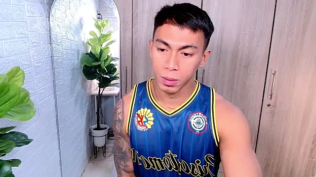 PinooyMilker online show from October 2025 03:16:01 AM