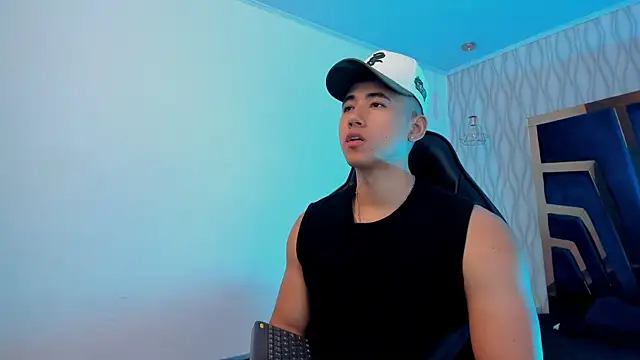 Snapshot of Draven_Marceaux chatting on November 2025 11:21:02 AM Draven Marceaux online show from November 2025 11:21:02 AM