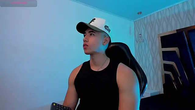 Snapshot of Draven_Marceaux chatting on November 2025 11:18:02 AM Draven Marceaux online show from November 2025 11:18:02 AM