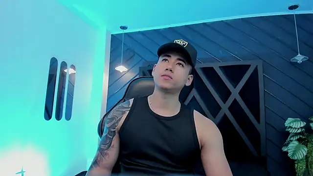 Snapshot of Draven_Marceaux chatting on November 2025 11:54:02 AM Draven Marceaux online show from November 2025 11:54:02 AM