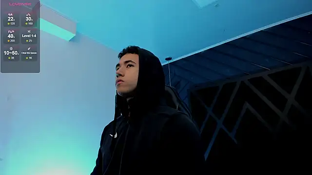 Snapshot of Draven_Marceaux chatting on December 2025 11:26:02 AM Draven Marceaux online show from December 2025 11:26:02 AM