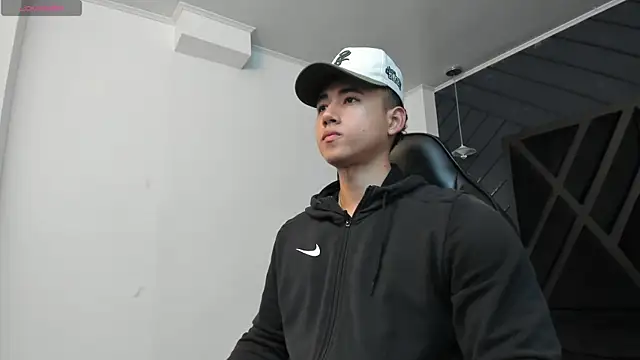 Snapshot of Draven_Marceaux chatting on December 2025 11:36:02 AM Draven Marceaux online show from December 2025 11:36:02 AM