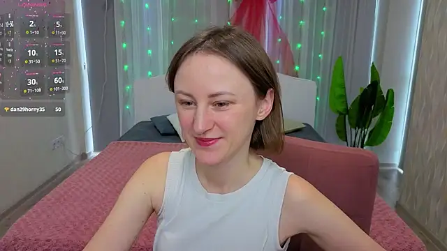 LuluChiiii online show from December 2025 11:05:01 AM