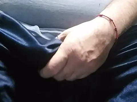 BabyBearMilk online show from April 2026 06:19:02 PM