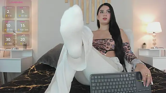 Snapshot of natachadiaz_ chatting on October 2025 11:00:01 AM natachadiaz online show from October 2025 11:00:01 AM