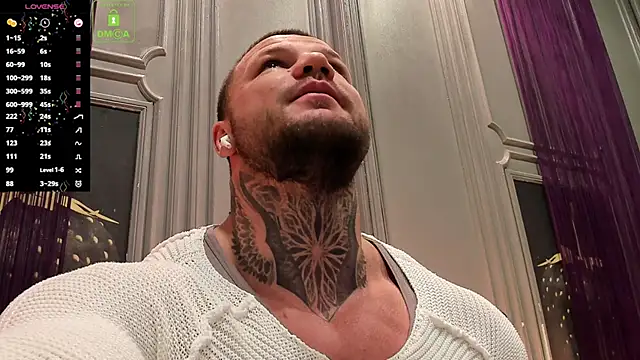 Snapshot of OliverSport chatting on November 2025 10:58:02 AM OliverSport online show from November 2025 10:58:02 AM